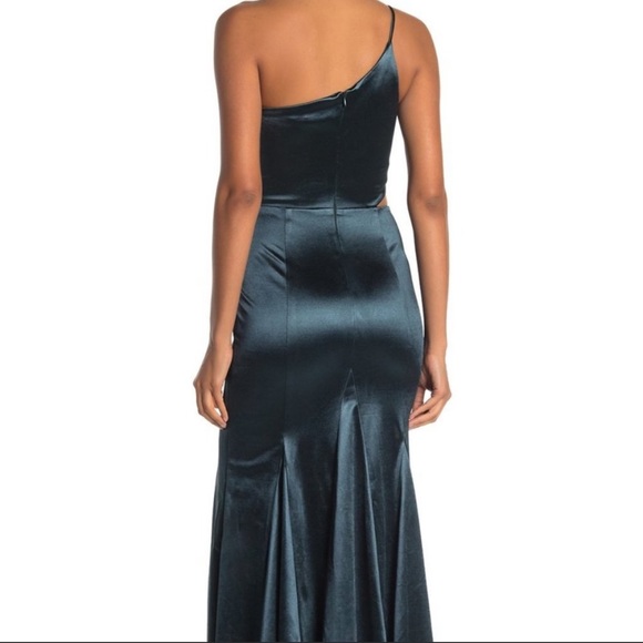 One Shoulder Stretch Satin Gown with Cutout - Picture 3 of 8